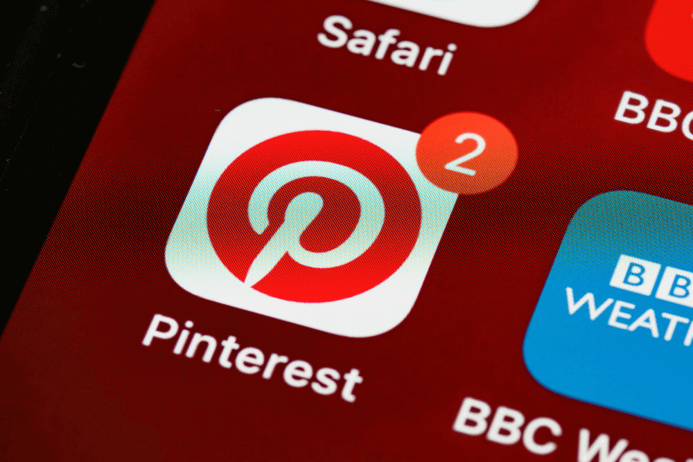 How to Navigate the Social Media Commerce Landscape with Pinterest's Sho 1 Pinterest_social_commerce